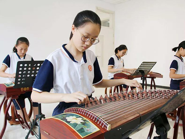 長城學(xué)校 長城學(xué)校